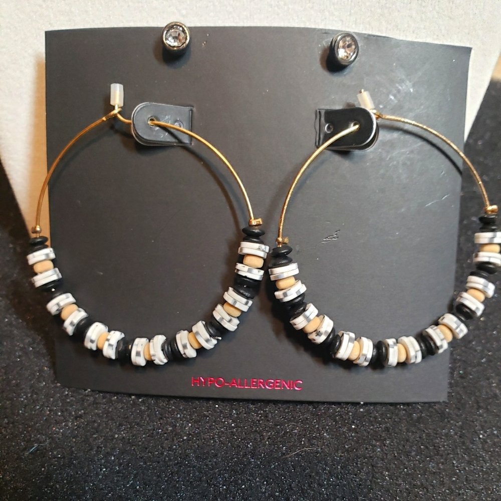 Beaded hoops - Picture 2 of 2